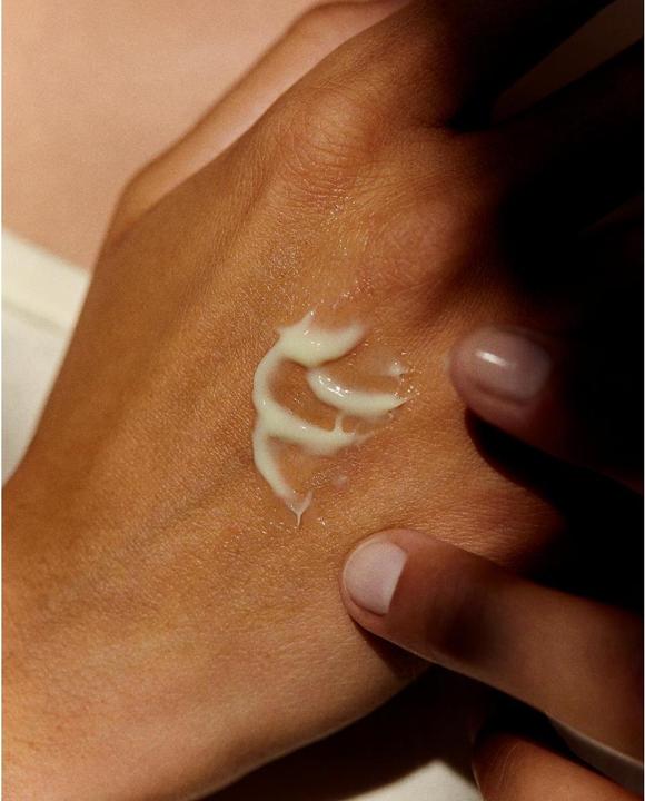 Actual product image NIVEA Derma Skin Clear Night Peel Ser (new) 40 ml (40 ml)