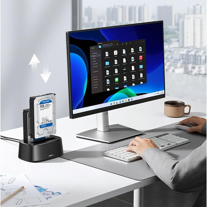 Produktbild Ugreen SATA Hard Drive Docking Station für 2.5" und 3.5" SSD HDD