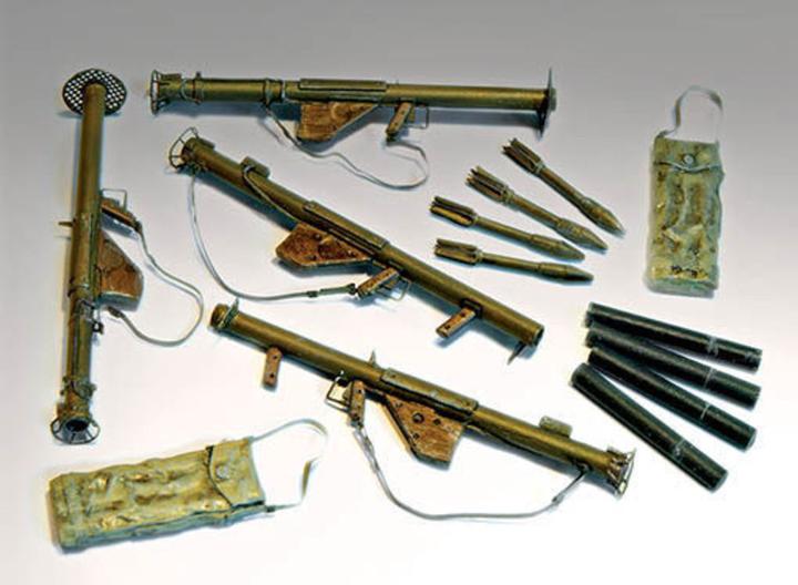 Actual product image Plus Model M1 and M1A1 bazookas