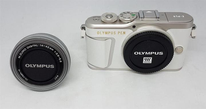 Actual product image Olympus PEN E-PL9 Kit (14 - 42 mm, 16.10 Mpx, Micro Four Thirds)