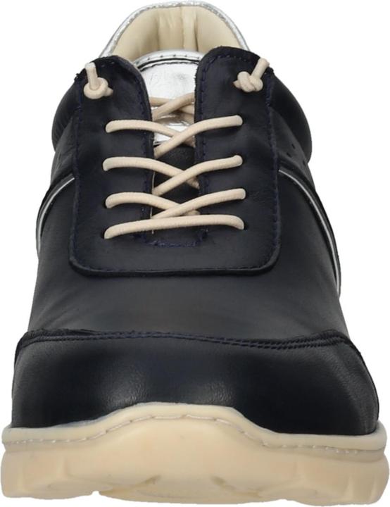 Actual product image Hush Puppies With this simple sneaker made of high-quality leather from you have the perfect companion. (39)