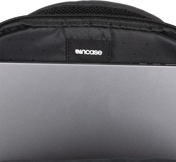 Actual product image Incase Facet 20L Backpack (20 l)
