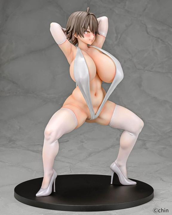 Actual product image Q-Six Crash Course with Coach Review Statue 1/5 Misato Onomiya Whitening Ver. 25 cm