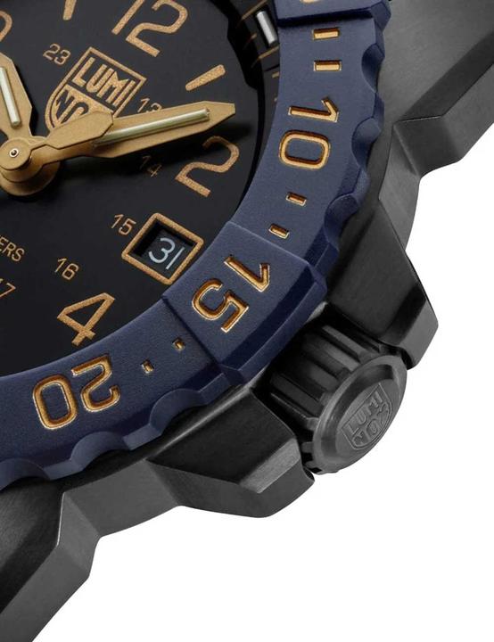 Actual product image Luminox NAVY SEAL STEEL 3250 SERIES (Diving watch, 45 mm)