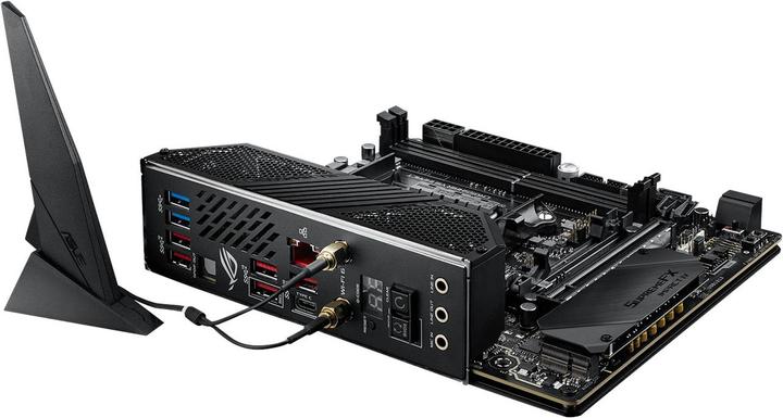 Actual product image ASUS ROG Crosshair VIII Impact (AM4, AMD X570, Mini-DTX)