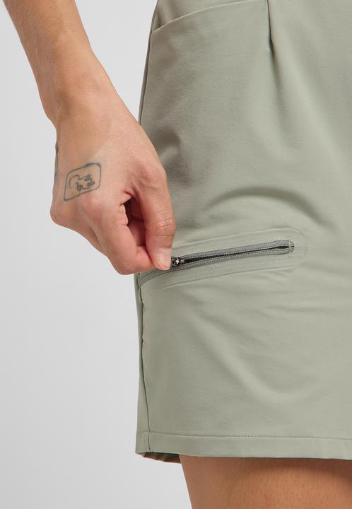 Actual product image Jack Wolfskin Prelight Stride Shorts W (40)