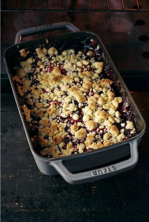 Actual product image Staub Casserole dish