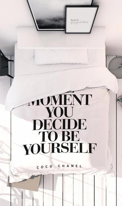 Image du produit Juniqe Beauty Begins - Citations et slogans (Set de linge de lit, 160 x 240 cm, 50 x 70 cm)