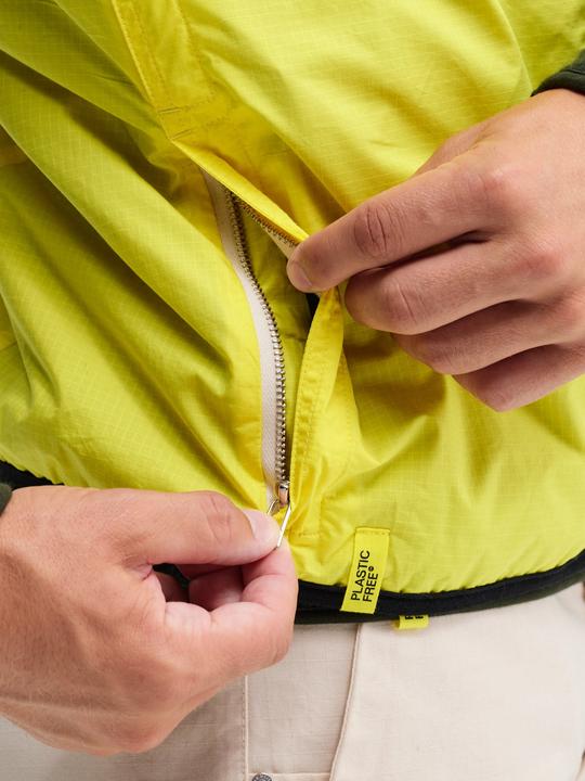 Actual product image Mover Plastic Free Sportswear Swisswool Light Vest (L)