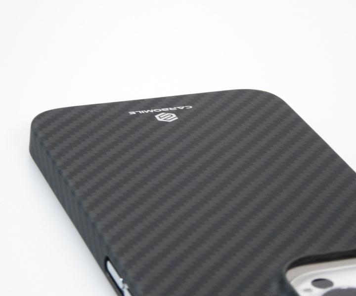 Produktbild Carbomile Hülle Schutzcase aus echtem Aramid Carbonfaser (Apple iPhone 15 Plus)