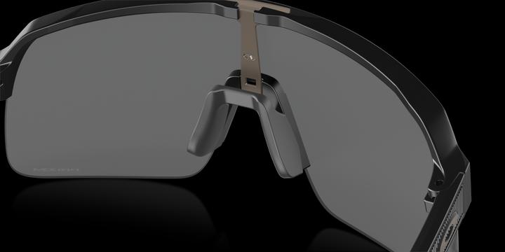 Actual product image Oakley Sutro Lite (Mat White, Prizm Grey, Red)