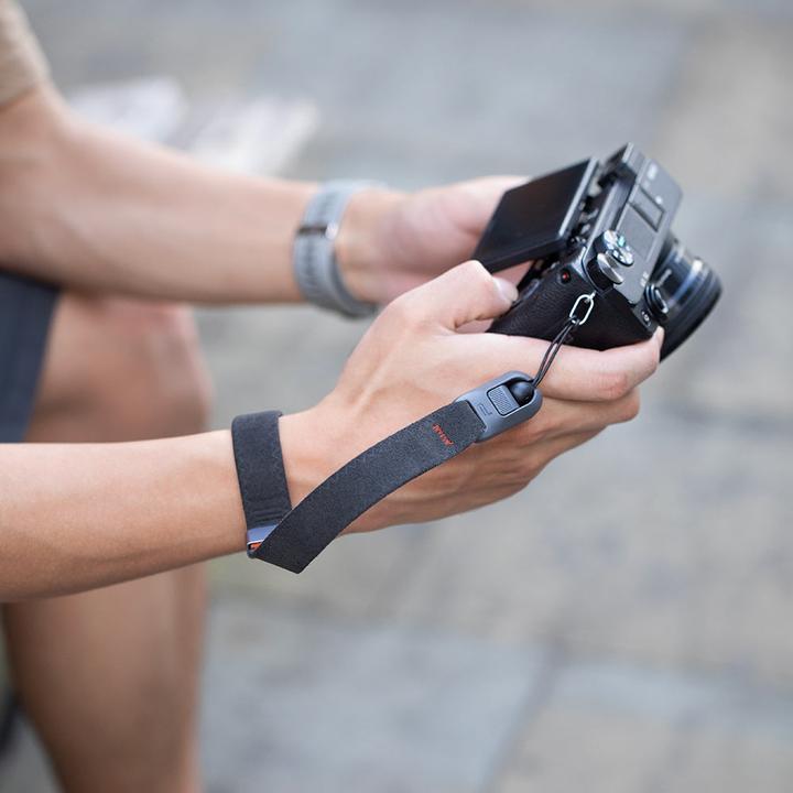 Actual product image Pgytech Camera Wrist Strap Air (Oak Grey) (Wrist strap)