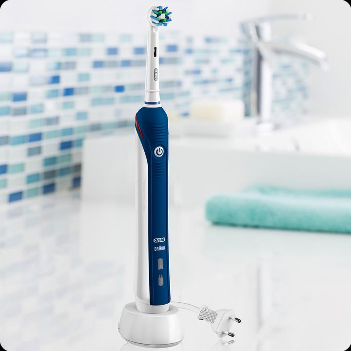 Produktbild Oral-B Pro 2 (Oszillierende Zahnbürste)