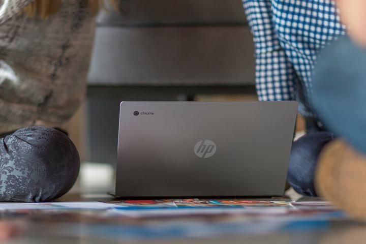 Immagine prodotto HP Chromebook 13 (13.30", Intel Core M3-6Y30, 4 GB, 32 GB, CH)