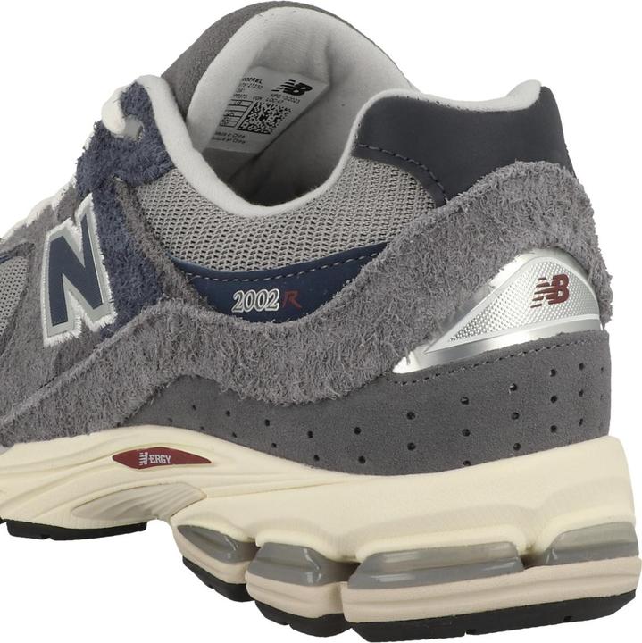 Actual product image New Balance M2002REL (43)