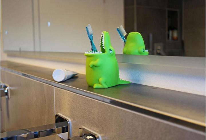 Actual product image TOP Toothbrush mug