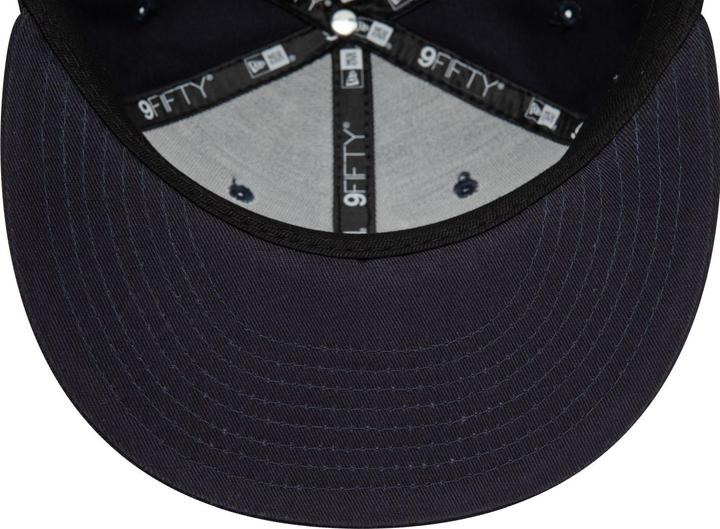 Actual product image New Era Outline 9FIFTY New York Yankees Cap 60435143 - (S, M)