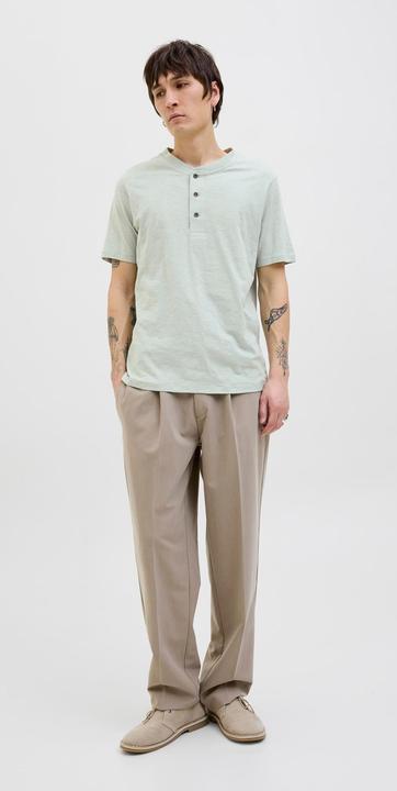 Immagine prodotto Jack & Jones Maglietta con colletto mandarino a tinta unita (L)