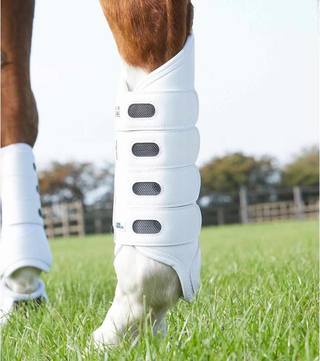 Actual product image Premier Equine Carbon Tech Air Cooled