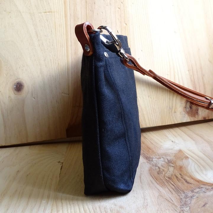 Immagine prodotto Only-Bags.Store Borsa a tracolla in tela cerata, piccola, tracolla in pelle, portafoglio con chiusura a zip