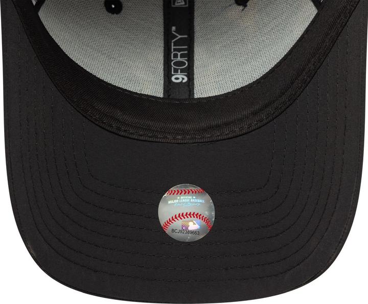 Produktbild New Era 9Forty Strapback Cap - Nylon New York Yankees