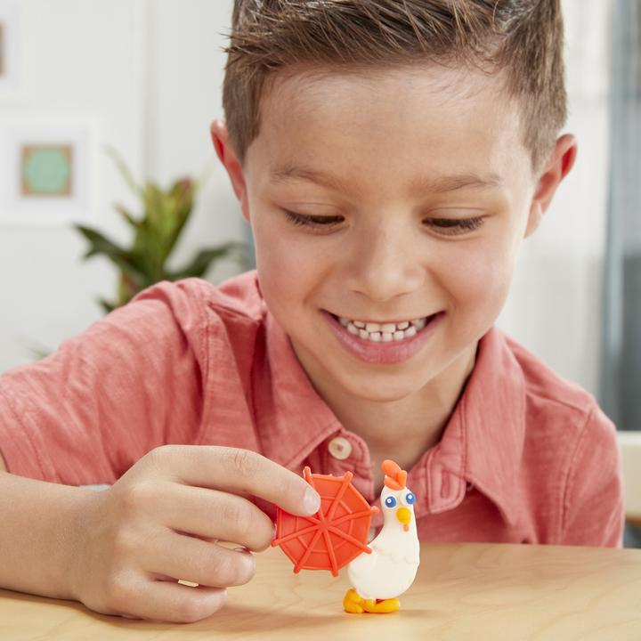 Actual product image Play-Doh Rescue Rolling Chase