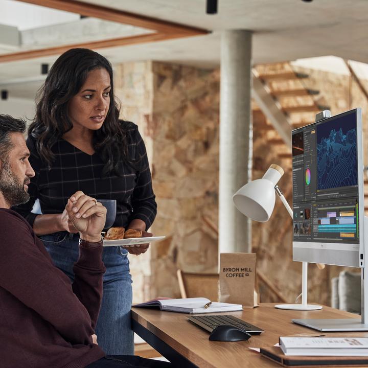 Image du produit HP EliteOne 870 G9 All-in-One Touchscreen PC, 68,6 cm (27"), Quad HD, Intel® Core™ i5, 16 GB, D (Intel Core i5-14500, 16 Go, 512 Go)