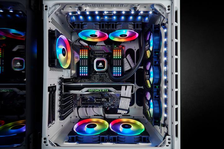 Produktbild Corsair 680X RGB (ATX, mATX, Mini-ITX, E-ATX)