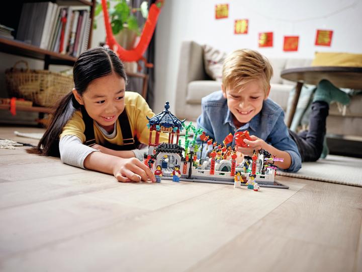 Actual product image LEGO Spring Lantern Festival (80107, LEGO Rare Sets)