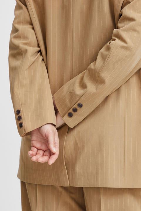 Actual product image Fransa Plus Size Selection - FPCALLIE BLA 1 - Blazer - 20612485 (48)