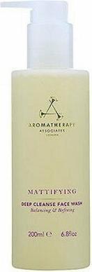 Aromatherapy Associates Mattierende Tiefenreinigung Face Wash 200ml (Reinigungsmilch)