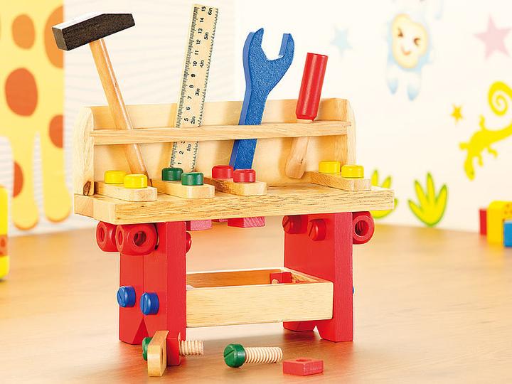 Produktbild Playtastic Lustige Holzwerkbank für kleine Handwerker, 51-teilig