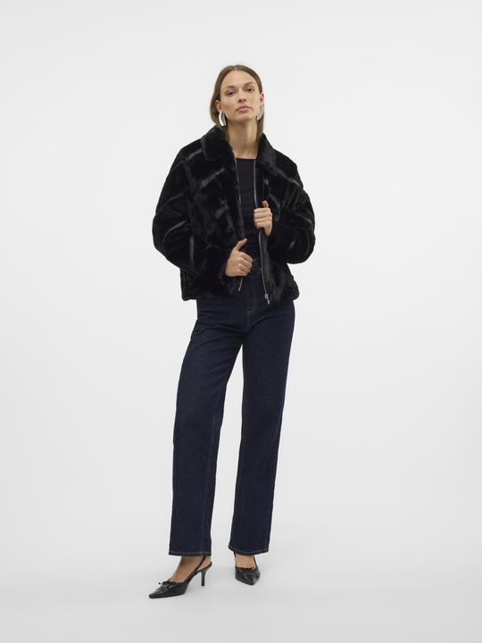 Immagine prodotto Vero Moda VMSONJALUIS Giacca in pelliccia sintetica (XS)