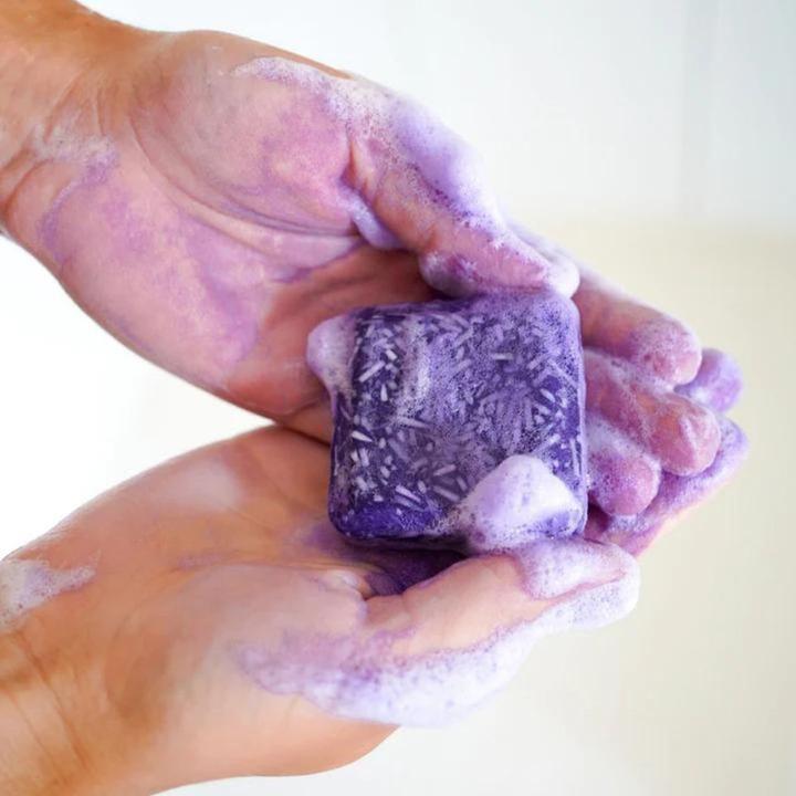 Produktbild Green Room Suds Color Correction Purple (480 ml, Festes Shampoo, Silbershampoo)