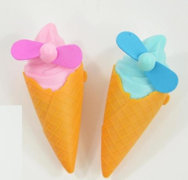 Immagine prodotto Kögler Mini Handventilator in Eiscreme Form, in Farben blau oder pink