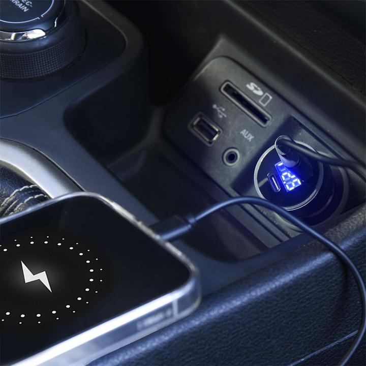 Produktbild Casativo Kfz-USB-Ladegerät, Digitale Spannungsanzeige, USB-C PD/QC & USB-A, 38 W