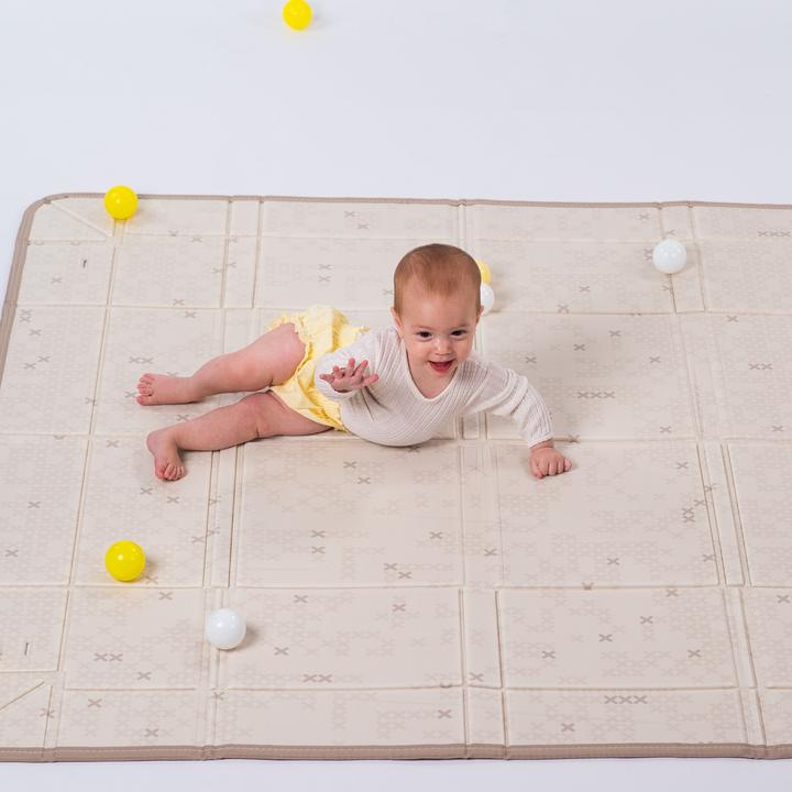 Actual product image Taf Toys Fold 'n Fun (180 x 150 cm)