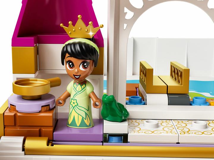 Produktbild LEGO Märchenbuch Abenteuer mit Arielle, Belle, Cinderella und Tiana (43193, LEGO Disney)