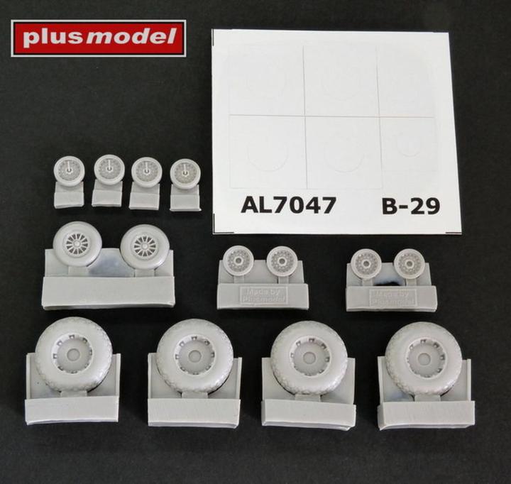 Actual product image Plus Model B-29 Superfortress diamond tread