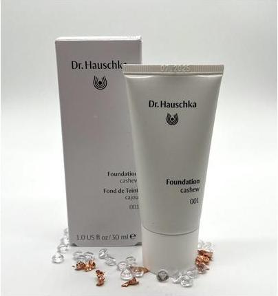 Produktbild Dr. Hauschka Foundation 001 cashew 30 ml (001 Cashew)