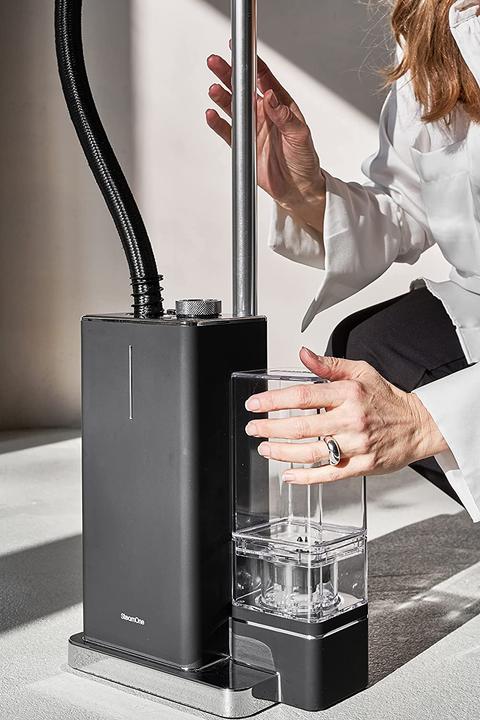 Image du produit SteamOne Défroisseur vapeur vertical EUES-200B (2000 W, 45 g/min)