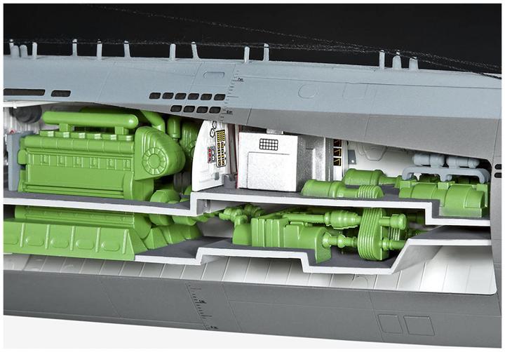Actual product image Revell Submarine type XXI with interior
