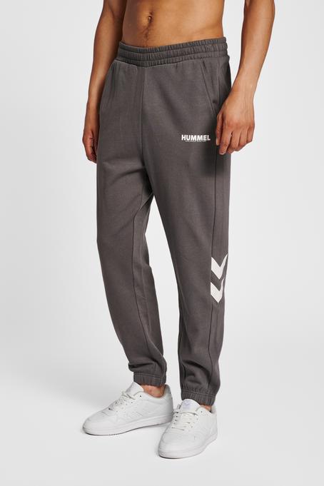 Actual product image hummel Legacy Regular Pants (XS)
