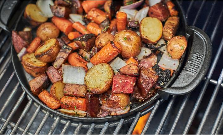 Actual product image Weber Smokey Mountain Cooker (57 cm)