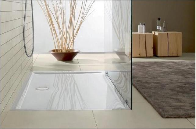 Actual product image Villeroy & Boch Shower tray Futurion Flat UDQ1690FFL2V 160x90x1,7 cm white