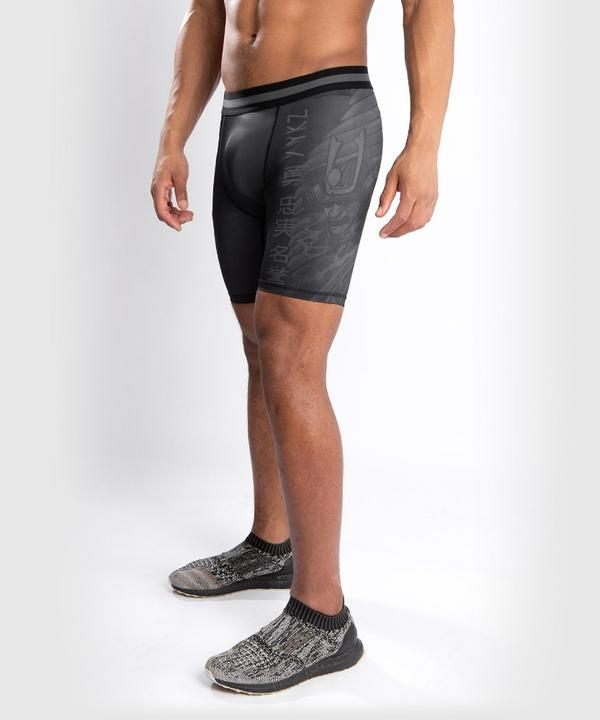 Immagine prodotto Venum YKZ21 Vale Tudo Shorts – Black/Black (L)