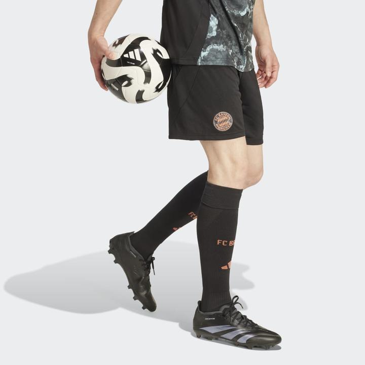 Immagine prodotto adidas Pantaloncini da trasferta del Fc Bayern Monaco (M)