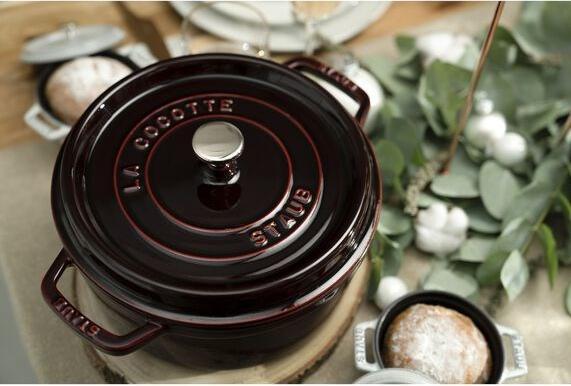 Actual product image Staub Cocotte (26 cm, Casserole + Stewpot, Cast iron)