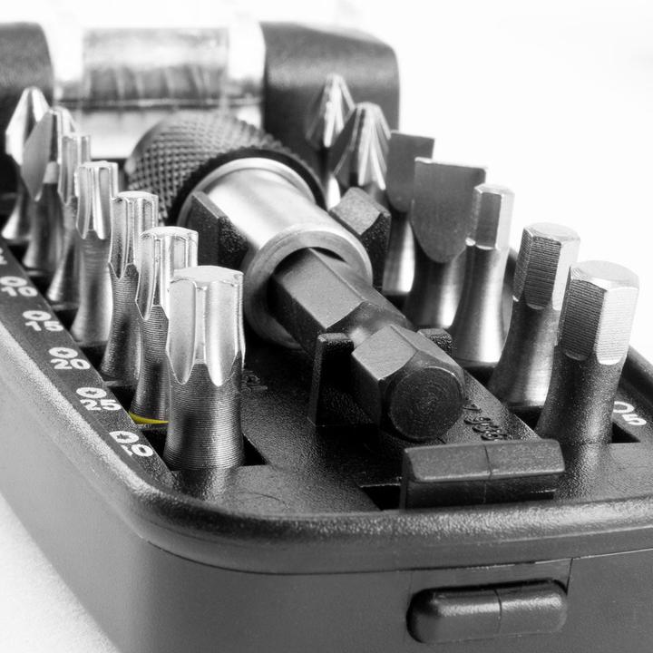 Produktbild Stahlwerk 15 Bits Chrom-Vanadium Bit Set mit Magnethalter für Akkuschrauber (1/4", 1/8, 3/4", 5/16", 10/32", 1/2", 3/8", 6/32" Schaft, 6,3 mm (1/4"), 10 mm (3/8"), 12,5 mm (1/2"), 12,5 mm (3/8"), 12,5 mm (1/2"), 10 mm (3/8"), 12,5 mm (3/8"), 11/16" (3/4"), 5/16" Schaft)