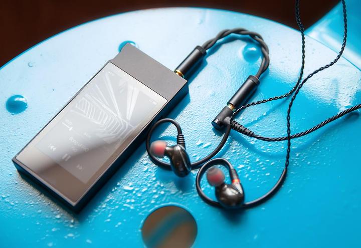 Actual product image FiiO BL35